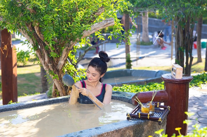 Tour Đảo Hòn Tằm Nha Trang 1 Tắm Bùn Tour Đảo Hòn Tằm