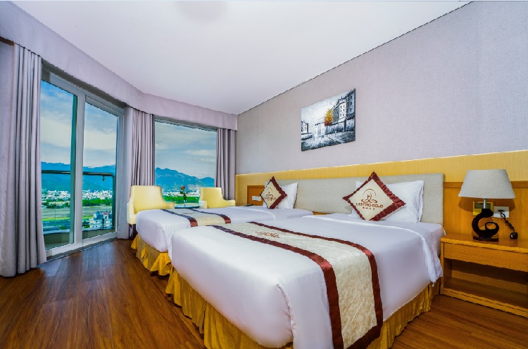 Dendro Gold Phòng Deluxe City View With Balcony