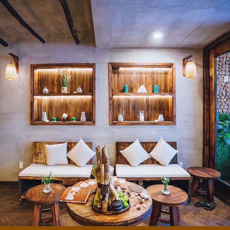 Sảnh lễ tân Charm Grand Spa Nha Trang