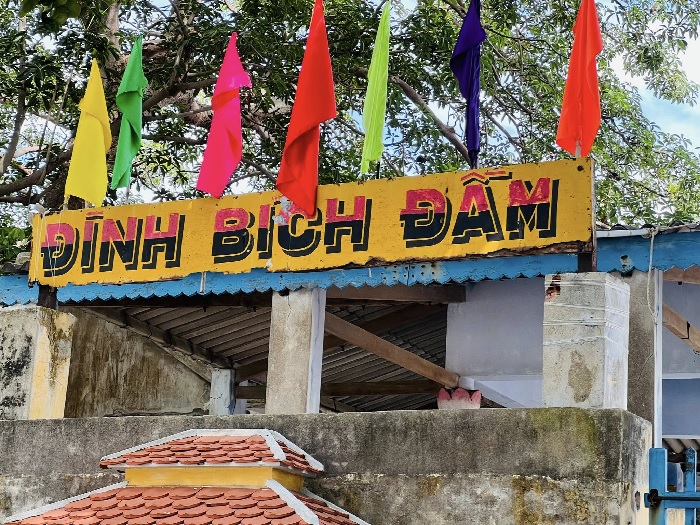 Đình Bích Đầm