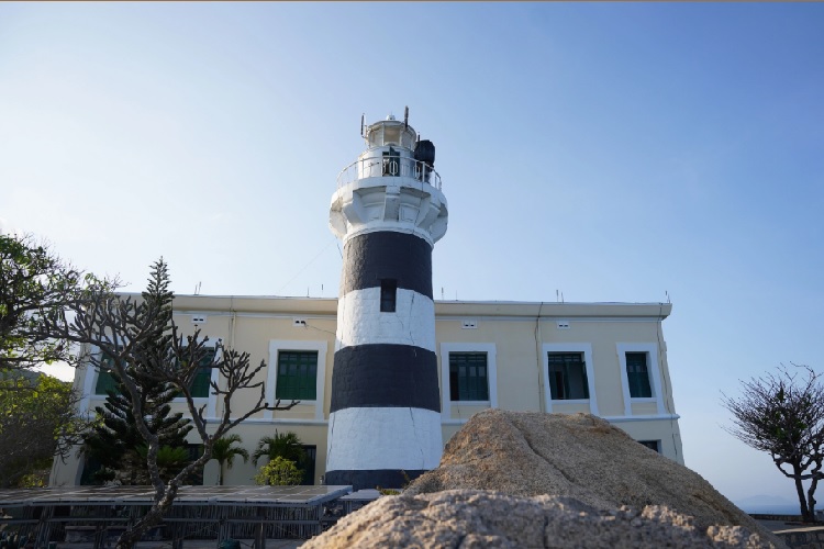 Ngọn Hải Đăng Đảo Bích Đầm