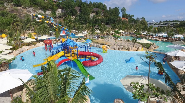 Công Viên Nước Tại Iresort Nha Trang