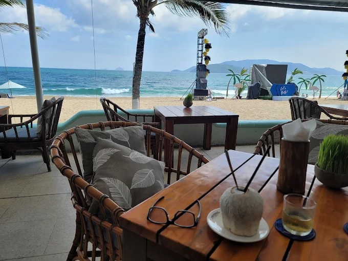 Top 7 Quán Cafe View Biển Đẹp Nha Trang 4 Cafe Sailing Club Nha Trang