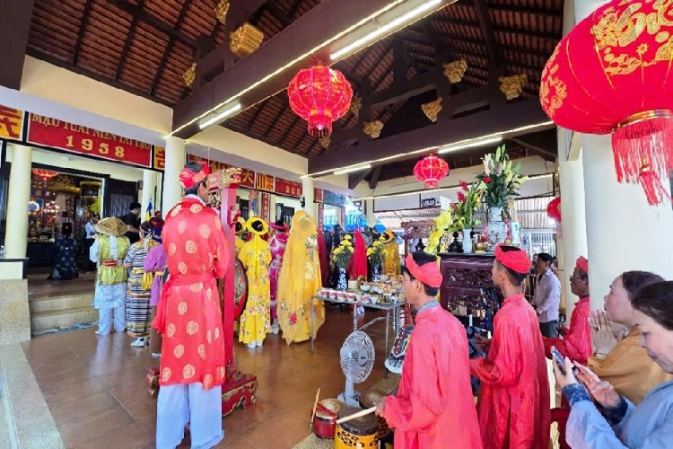 Lễ Hội Am Chúa Diên Khánh